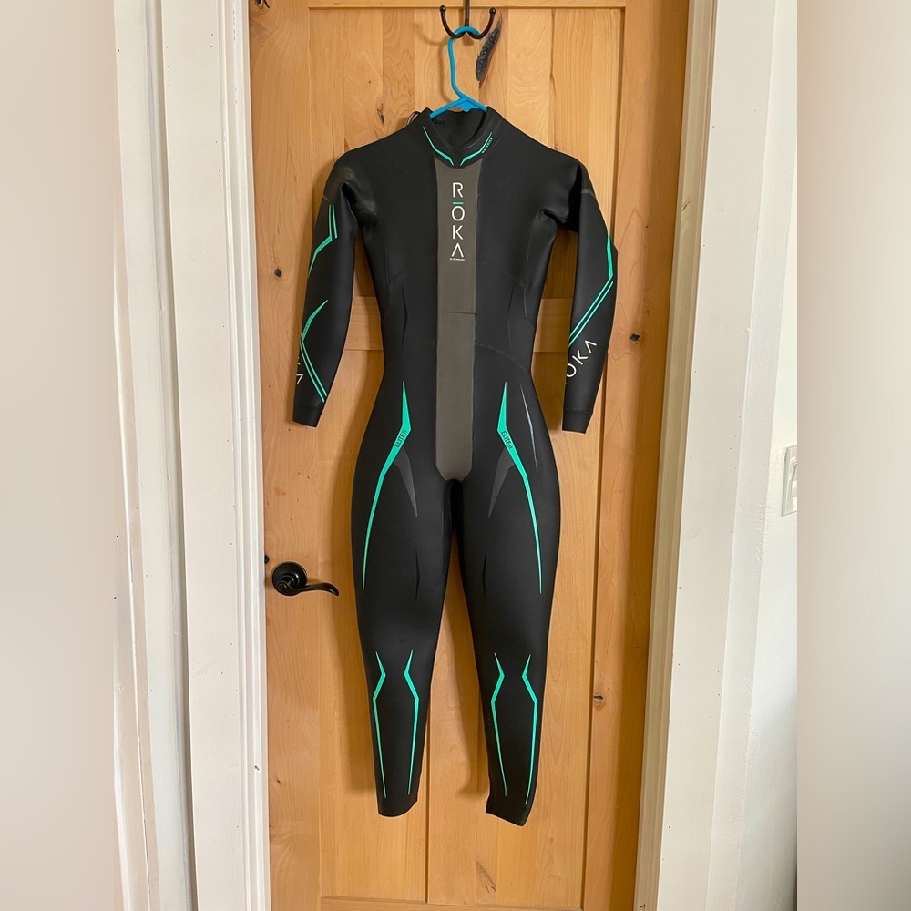 Roka women’s small wetsuit